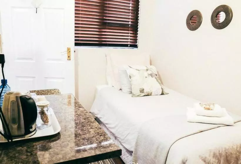 Aamiaismajoitus (B&B) Villa Mosaiko