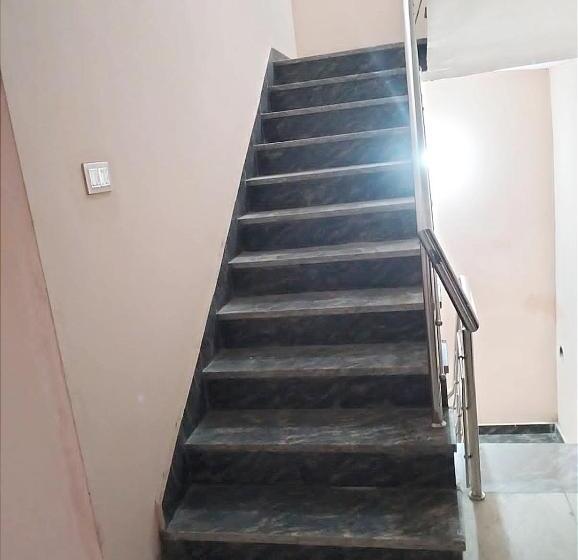 Отель Dhesi Cottage    Super Deluxe Rooms    Favourite Of Groups, Students, Parents, Couples