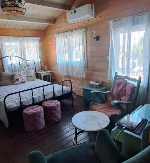 Hotelli Farm House Aradippou