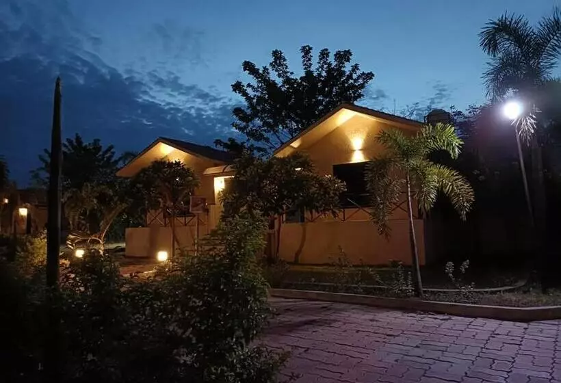 Hotelli Footprint Jungle Resort