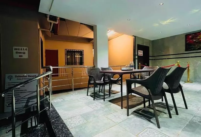 Hotelli Gulmohar Resort & Spa