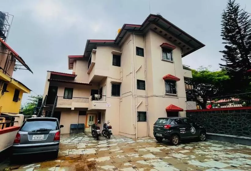 Hotelli Gulmohar Resort & Spa