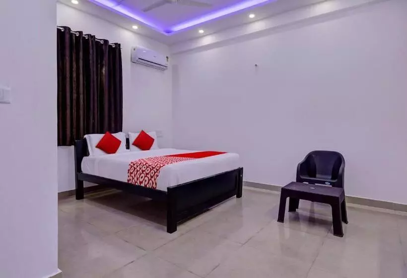 Hotelli O Maruthi Paradise