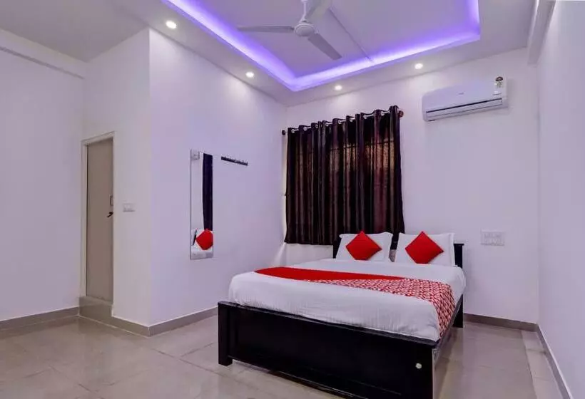 Hotelli O Maruthi Paradise