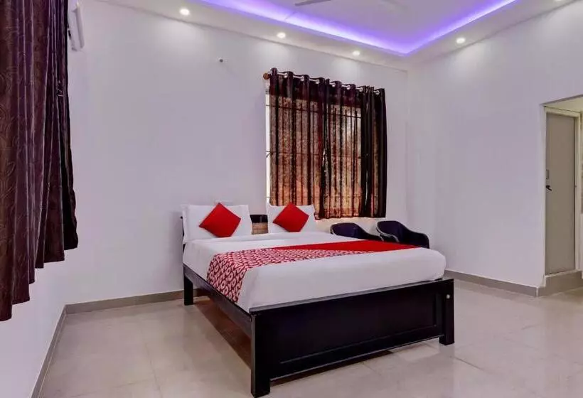 Hotelli O Maruthi Paradise