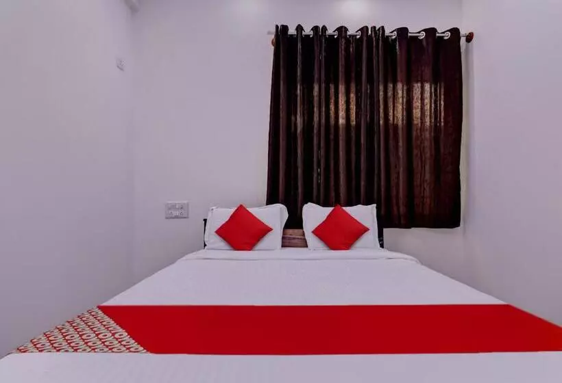 Hotelli O Maruthi Paradise