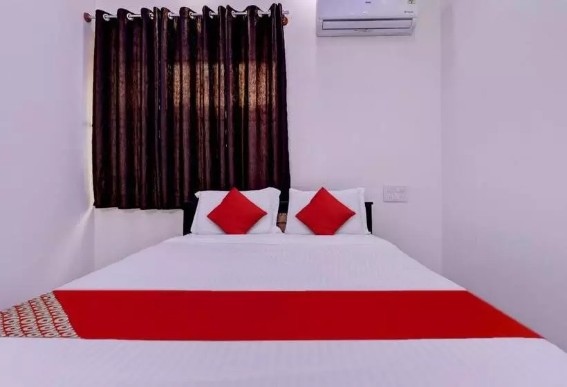 Hotelli O Maruthi Paradise