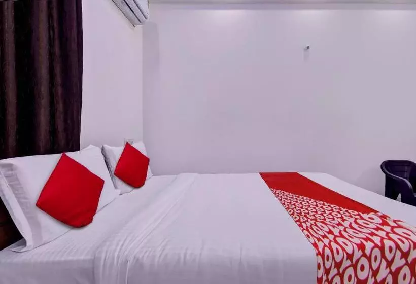 Hotelli O Maruthi Paradise