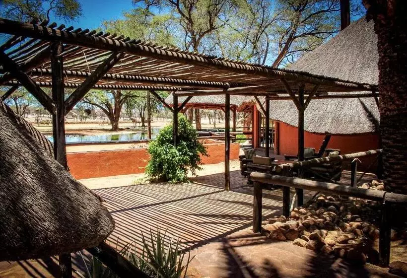 هتل Omaruru Game Lodge