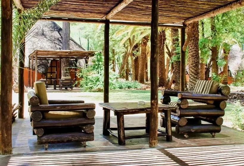 هتل Omaruru Game Lodge