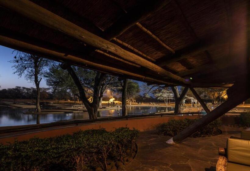 هتل Omaruru Game Lodge