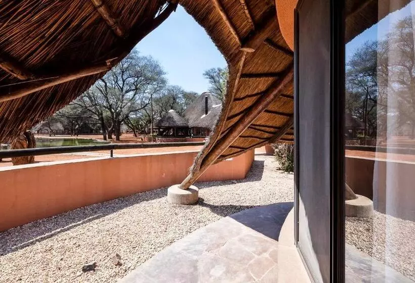 هتل Omaruru Game Lodge