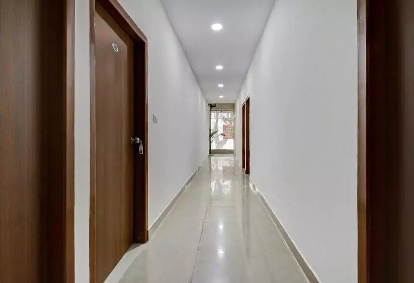Hotelli O Maruthi Paradise