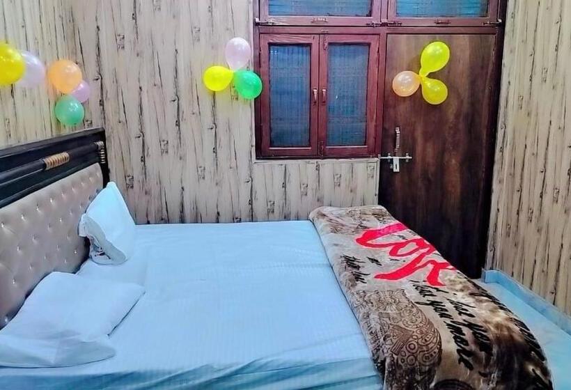 Отель Oyo The Grand Soron