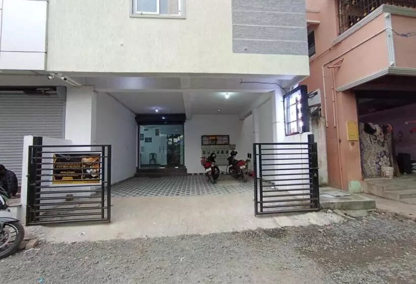 Hotelli Fabexpress Vinayak Residency