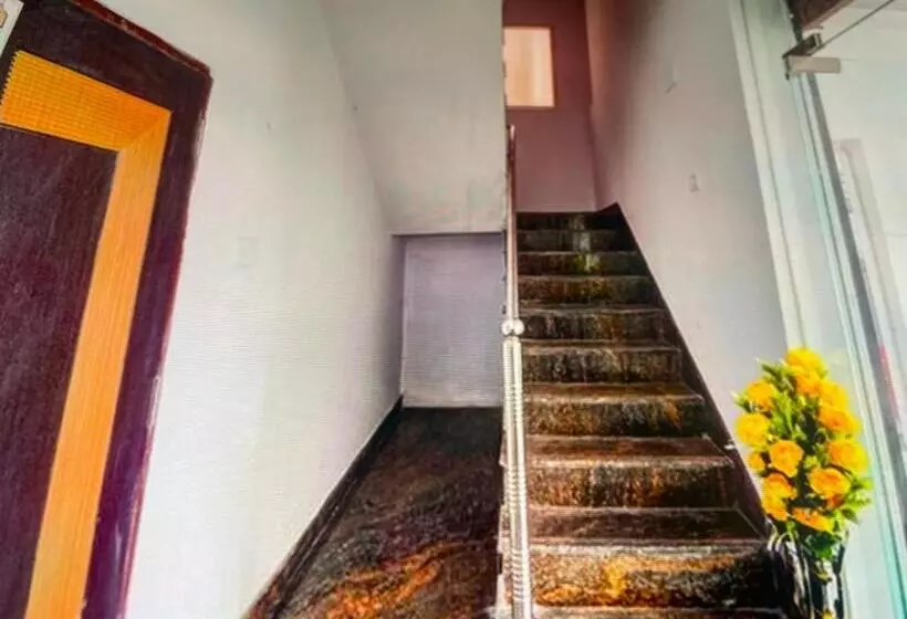 Hotelli Fabexpress Vinayak Residency