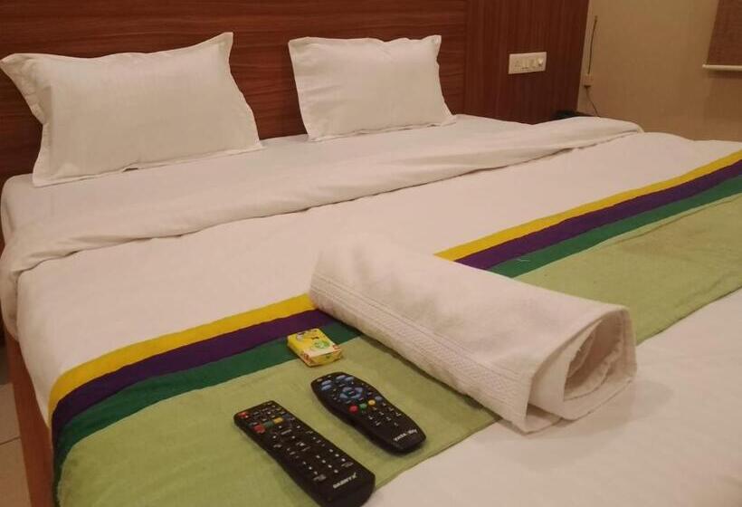 בית מלון כפרי Park Bench