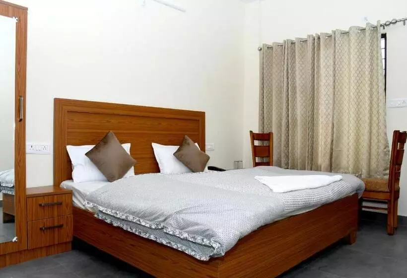 ホテル Rameshwarm Resort