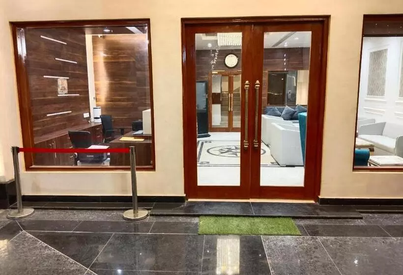 ホテル Regenta Place Morni Hills Panchkula