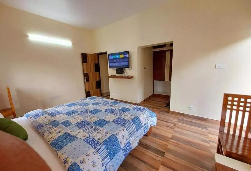 ホテル Serenity Inn Home Stay