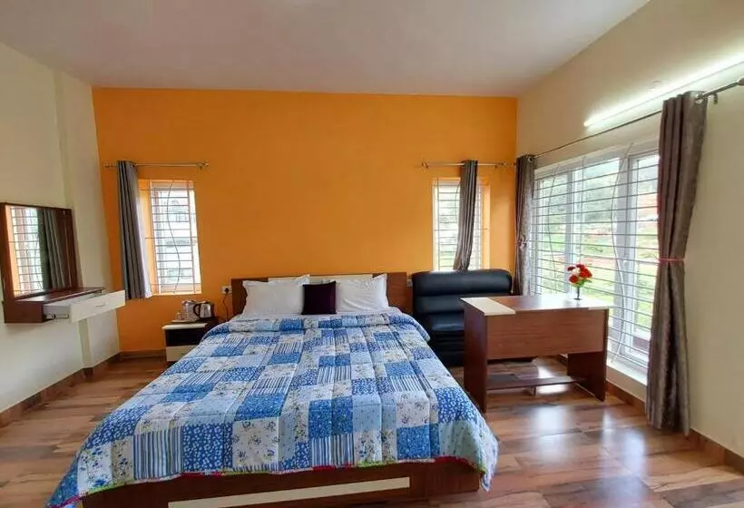ホテル Serenity Inn Home Stay