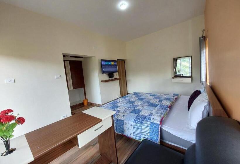 בית מלון כפרי Serenity Inn Home Stay