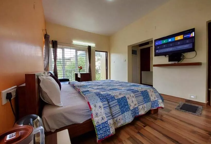 ホテル Serenity Inn Home Stay