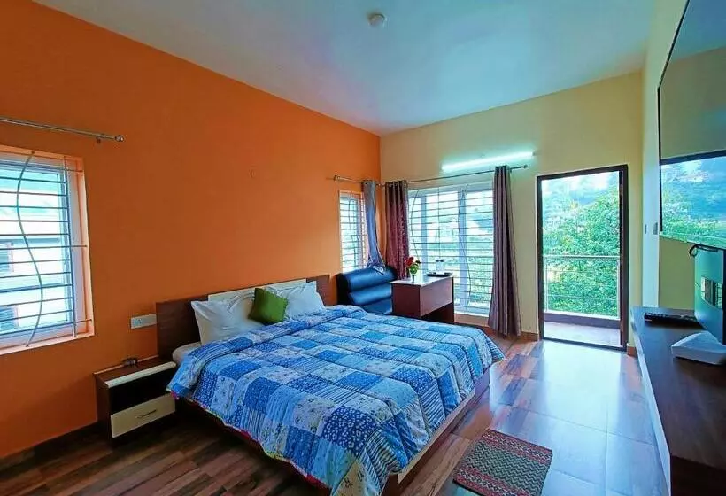 ホテル Serenity Inn Home Stay