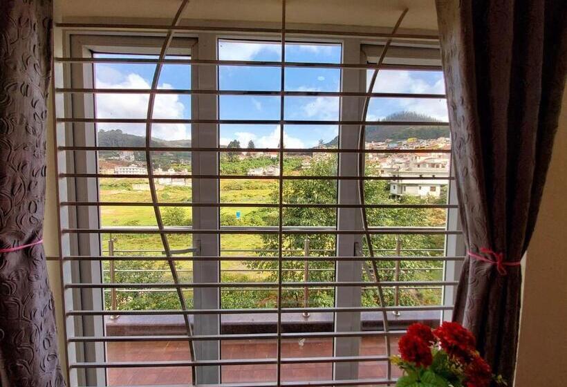 בית מלון כפרי Serenity Inn Home Stay