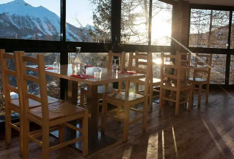 ホテル Villages Clubs Du Soleil Orcieres
