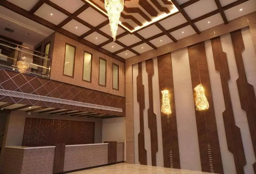 Hotelli Vkj Inn Aluva