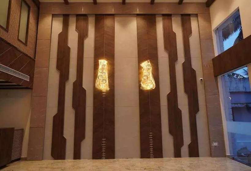 Hotelli Vkj Inn Aluva