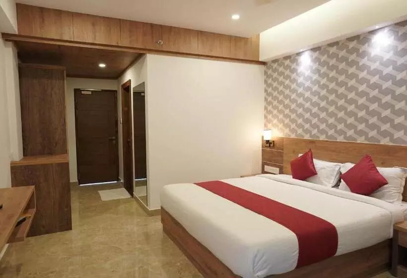 Hotelli Vkj Inn Aluva