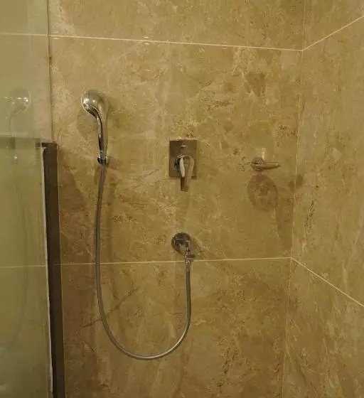 Hotelli Vkj Inn Aluva