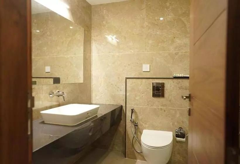 Hotelli Vkj Inn Aluva