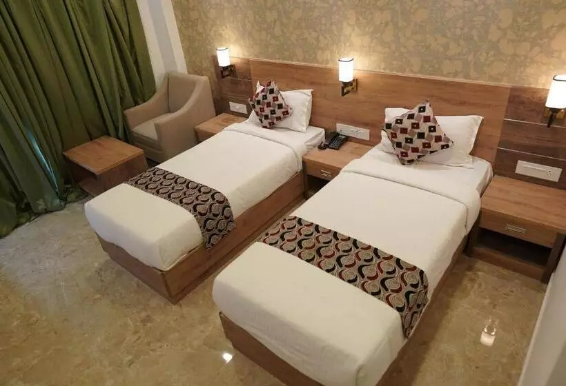Hotelli Vkj Inn Aluva
