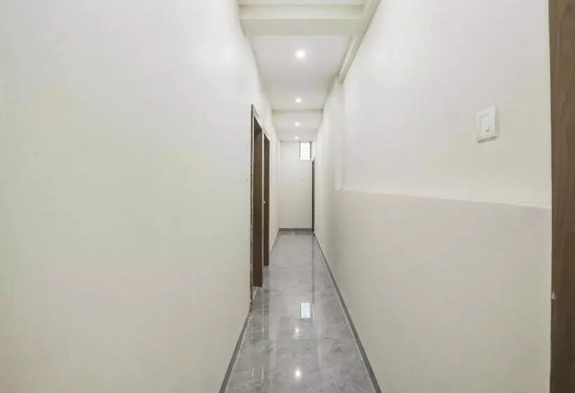 Oyo Hotel Deepali Inn