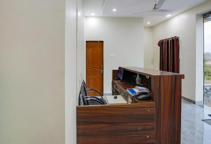 Oyo Hotel Deepali Inn