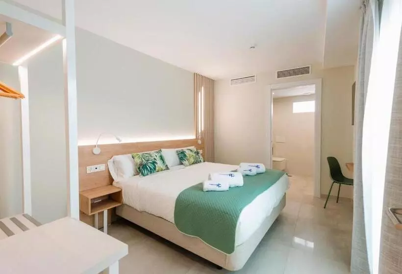 Majatalo Hc Calahonda Beach Nerja