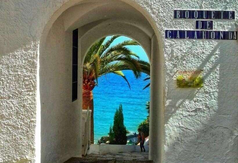 پانسیون Hc Calahonda Beach Nerja