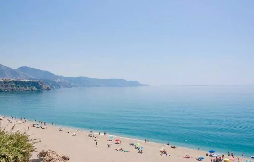 Majatalo Hc Calahonda Beach Nerja