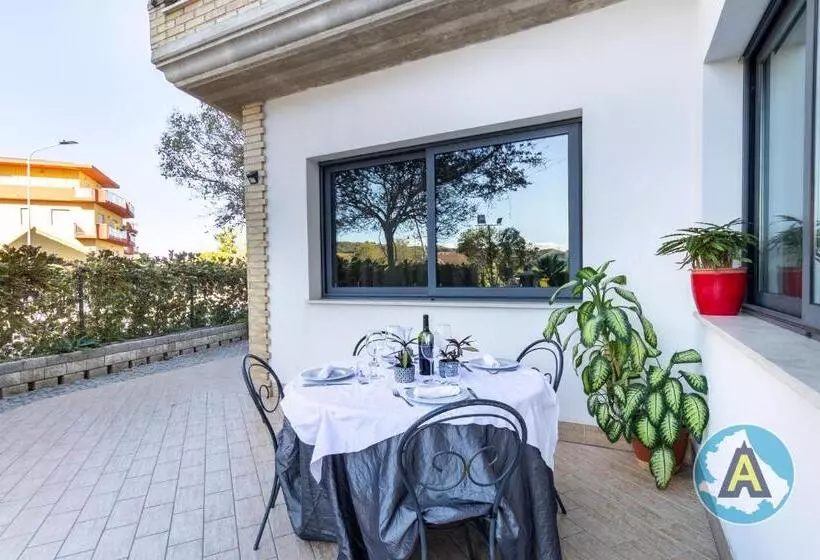 پانسیون Isola Felice