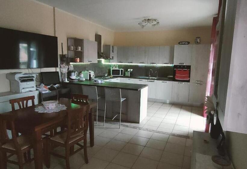 ペンション Ros S House