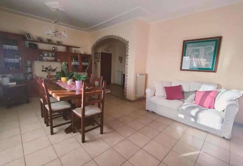 ペンション Ros S House