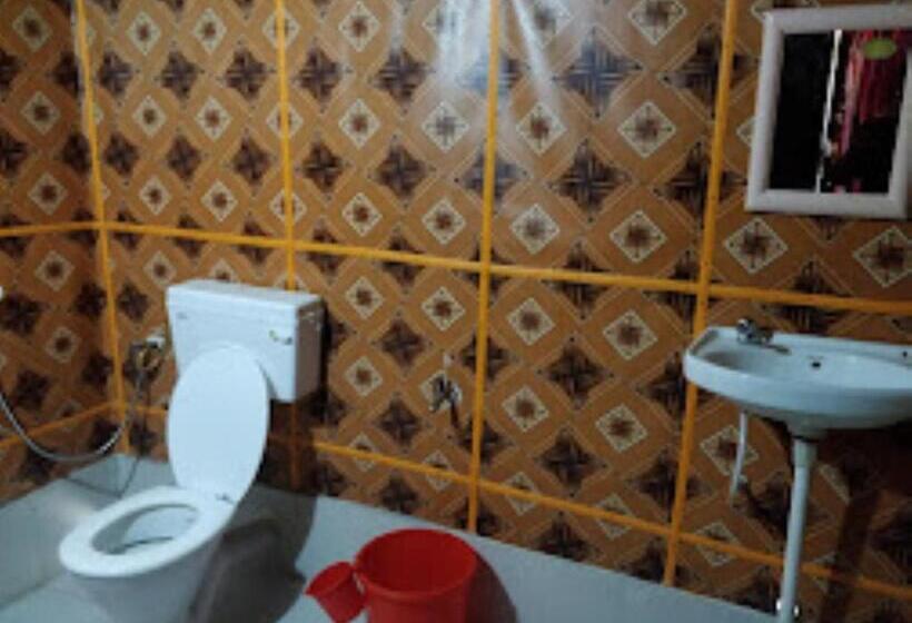 Lomakeskus Ayang Okum River Bank Bamboo Cottage Kaibortta Gaon