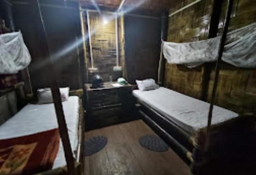 Lomakeskus Ayang Okum River Bank Bamboo Cottage Kaibortta Gaon