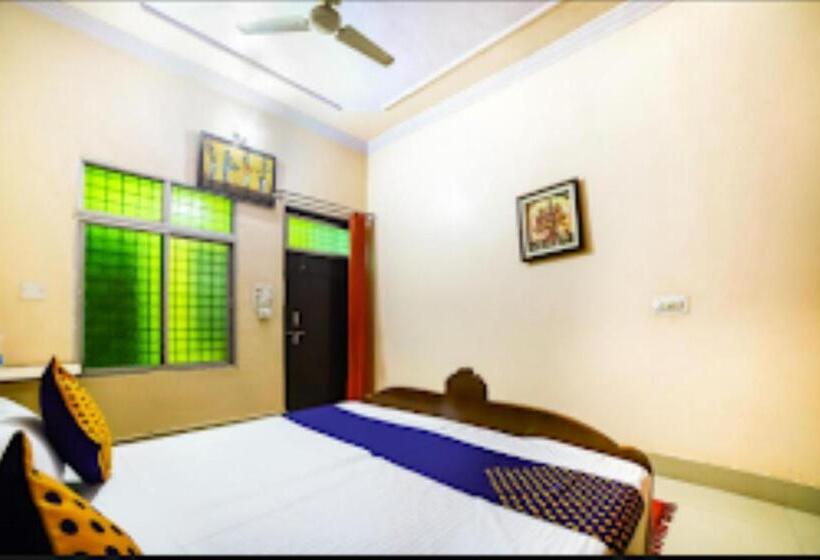 Lomakeskus Ayang Okum River Bank Bamboo Cottage Kaibortta Gaon