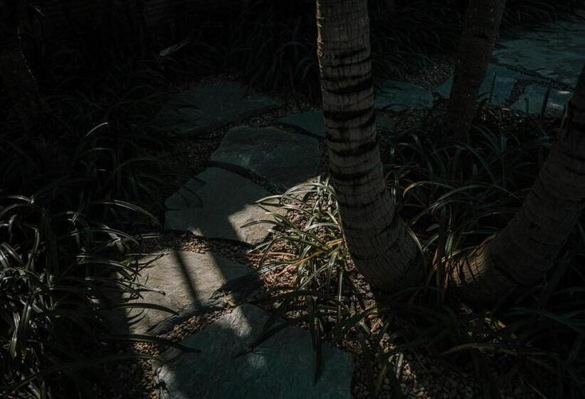 Thammachard29 Resort Baangrood