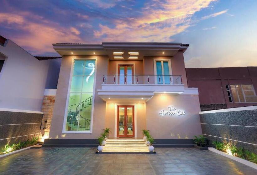 The Horizontal Hotel Pacitan