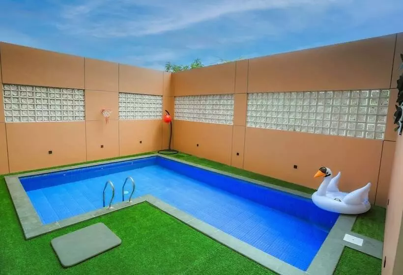 The Horizontal Hotel Pacitan